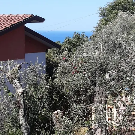 Dom wakacyjny La Valletta House- Golfo Dei Poeti *